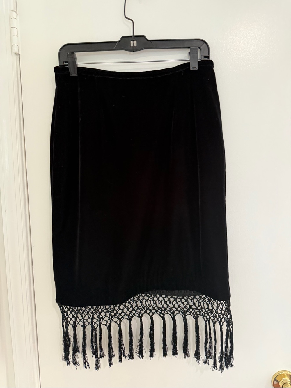 VTG 90s Black Velvet knee Length Skirt Fringe Tassel Hem Boho Goth Y2K Festival